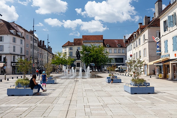 Visitez Lons-le-Saunier