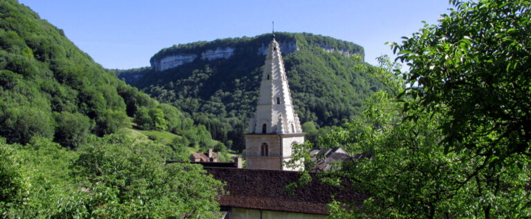 Des lieux incontournables à visiter dans le Jura