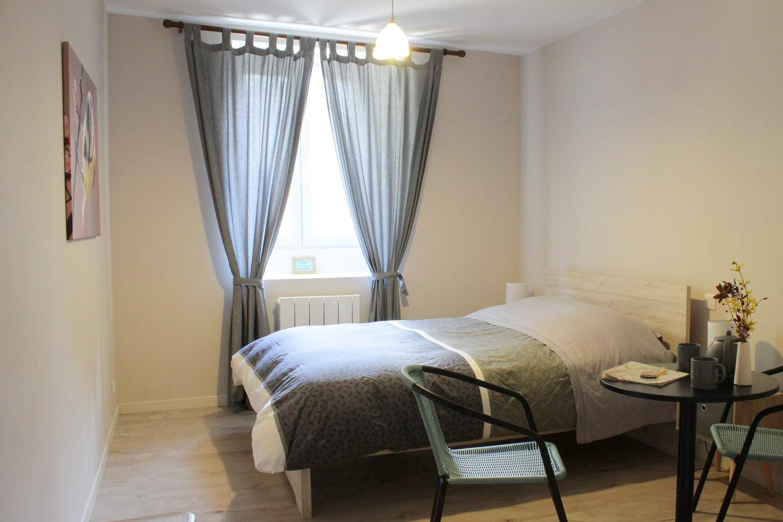 Bed and Breakfast “à Villeneuve” first floor room